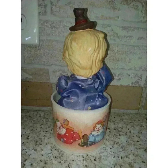 Vintage Animated Porcelain Wind Up Musical Clown in Drum With Hand Over Mouth - Picture 3 of 6